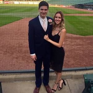 Meet your Posher, Caitlin